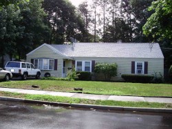 129 Spiers Rd, Newton, MA 02459 exterior