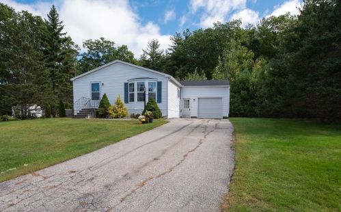 25 Granite Cir, Hampstead, NH 03841 exterior