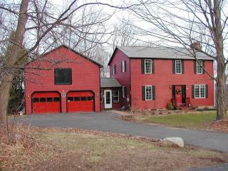 535 Farms Rd, North Hampton, MA 01062 exterior