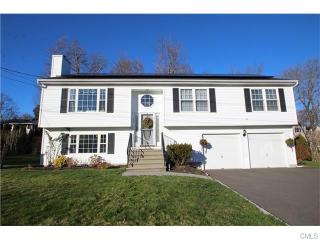 19 Cedar St, Bridgeport, CT 06608 exterior