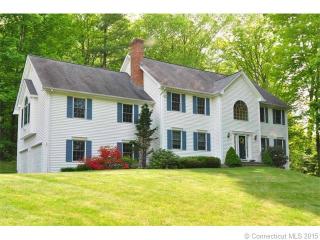 927 Roxbury Rd, Southbury, CT 06488 exterior