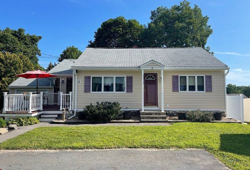 2 Weybossett St, Methuen, MA 01844 exterior