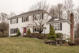 12 Cow Hill Rd, Sharon, MA 02067 exterior