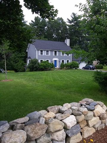 25 Hyacinth Dr, Graniteville, MA 01886 exterior