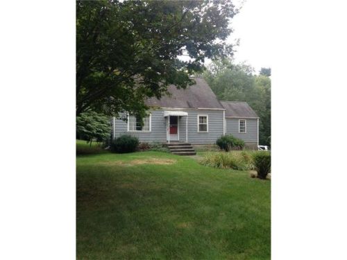 293 Hattertown Rd, Upper Stepney, CT 06468 exterior