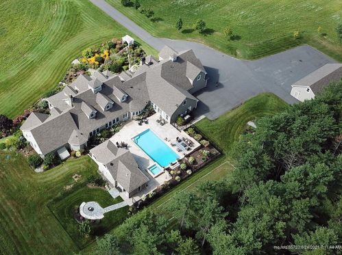 100 Taylor Rd, Waterville, ME 04901 exterior