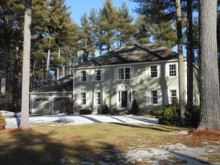 6 Castleton Ct, Merrimack, NH 03054 exterior