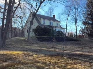 2 Abbott Run Valley Rd, Valley Falls, RI 02864 exterior