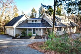 54 Swain Rd, Meredith, NH 03253 exterior