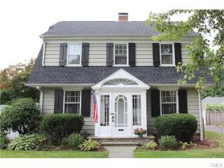 309 Meadowbrook Rd, Fairfield, CT 06824 exterior