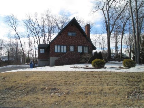 435 Lakeside Blvd, Waterbury, CT 06708 exterior