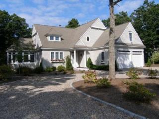 31 Driftwood Cir, New Seabury, MA 02649 exterior