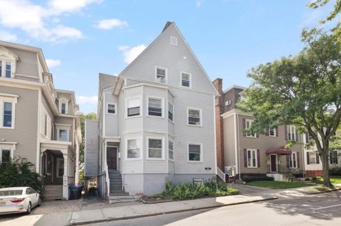 381 Angell St, Providence, RI 02906 exterior