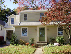 40 Hereward Rd, Newton, MA 02459 exterior