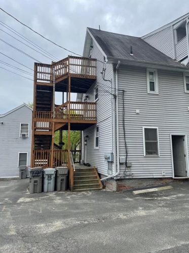 30 Munchausen Ave, Bristol, CT 06010 exterior