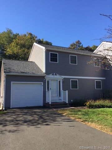 9 Tamarack Dr, Bloomfield, CT 06002 exterior