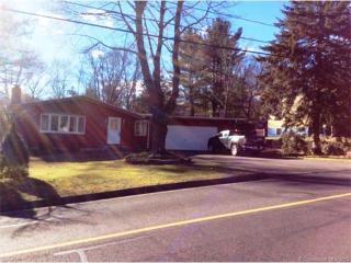 19 Longmeadow Dr, Waterbury, CT 06706 exterior