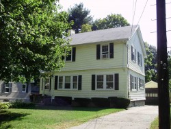 40 Wedgewood Rd, Newton, MA 02465 exterior