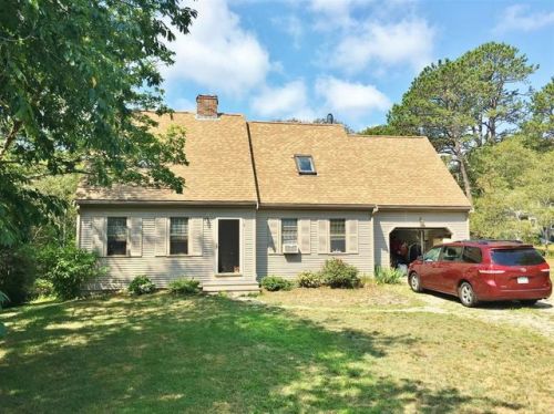 8 Boulder Cir, Yarmouth, MA 02675 exterior