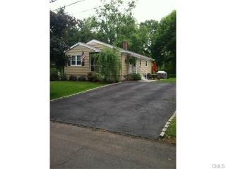 95 Streckfus Rd, Stratford, CT 06614 exterior