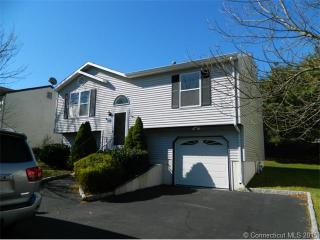 81 Branca Ct, Milford, CT 06461 exterior