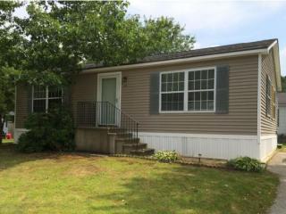 28 A St, Seabrook, NH 03874 exterior