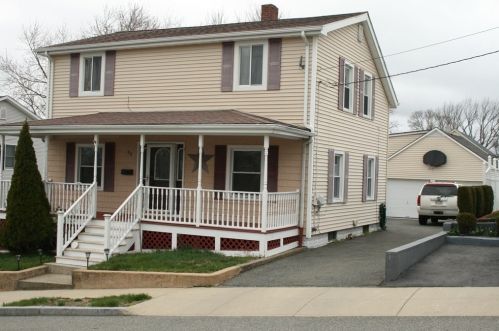 68 Montgomery St, Fall River, MA 02720 exterior