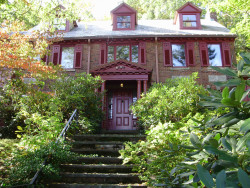 26 Beacon St, Newton, MA 02459 exterior