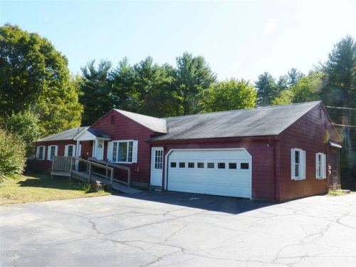 457 Packers Falls Rd, Lee, NH 03861 exterior