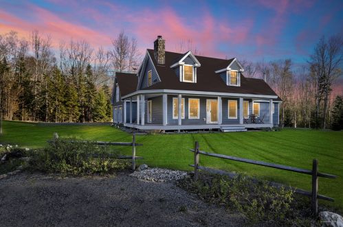 41 Goose Ledge Rd, Harpswell, ME 04079 exterior