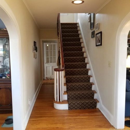 43 Coburn Rd, Manchester, CT 06040 exterior