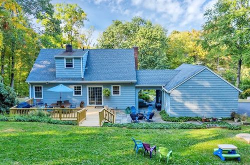 31 Sugarloaf Mountain Rd, Ridgefield, CT 06877 exterior
