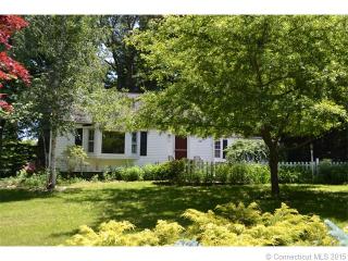 3 Old Ponsett Rd, Haddam, CT 06438 exterior