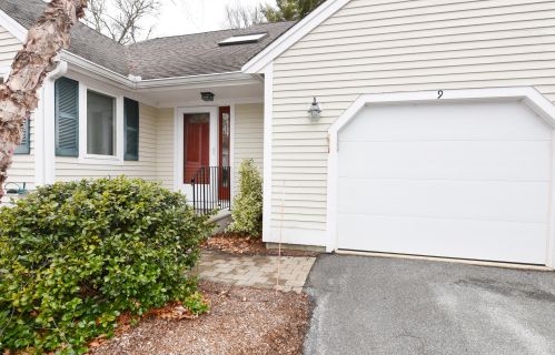 9 Ridge Rd, Mashpee, MA 02649 exterior