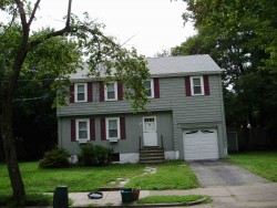 33 Longfellow Rd, Newton, MA 02462 exterior