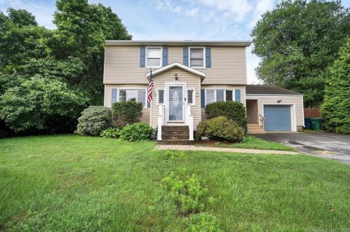27 Upper Bartlett Rd, Quaker Hill, CT 06375 exterior