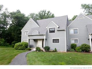 18 Mallard Cir, Simsbury, CT 06081 exterior