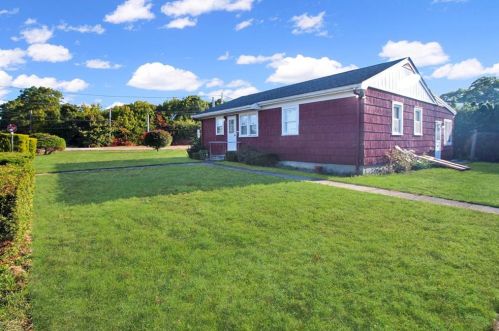 35 Post Rd, Westerly, RI 02891 exterior