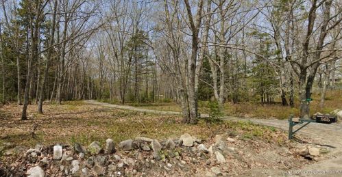 555 Southern Bay Rd, Penobscot, ME 04476 exterior