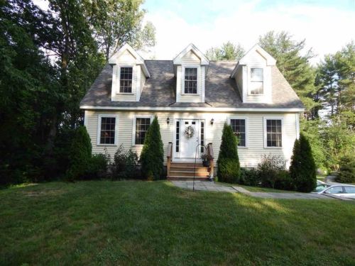 71 Willowbrook Ave, Stratham, NH 03885 exterior