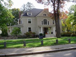 288 Chestnut St, Newton, MA 02465 exterior