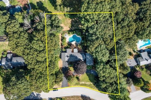 250 Stone Ridge Dr, East-Greenwich, RI 02818 exterior