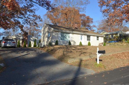 50 Eastway Rd, Bridgeport, CT 06606 exterior