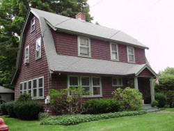 31 Rockland Pl, Newton, MA 02464 exterior