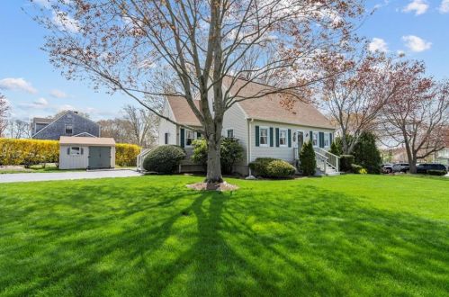 22 Fern Dr, Warren, RI 02885 exterior