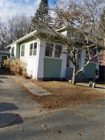 69 Benefit St, Warwick, RI 02886 exterior