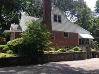 50 Broadbridge Rd, Bridgeport, CT 06610 exterior