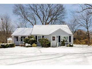 172 Long View Dr, Warwick, RI 02886 exterior