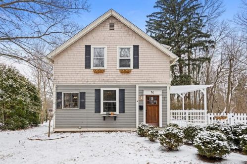 46 Prospect St, Bloomfield, CT 06002 exterior