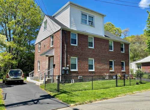 643 Pearl Harbor St, Bridgeport, CT 06610 exterior